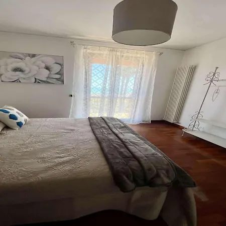 Elegant With Hot Tub, Views Grottammare